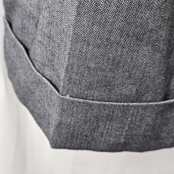 Chico's Micro Herringbone Gray Crop Pants Size 3  XL/16 - Picture 6 of 7